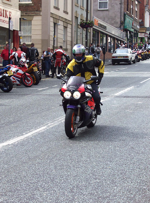 Bike_Whill_Zoom_Down_04
