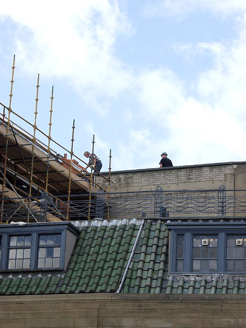Coop_Roof_Workers