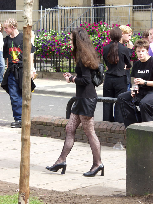 Goth_Mortitia