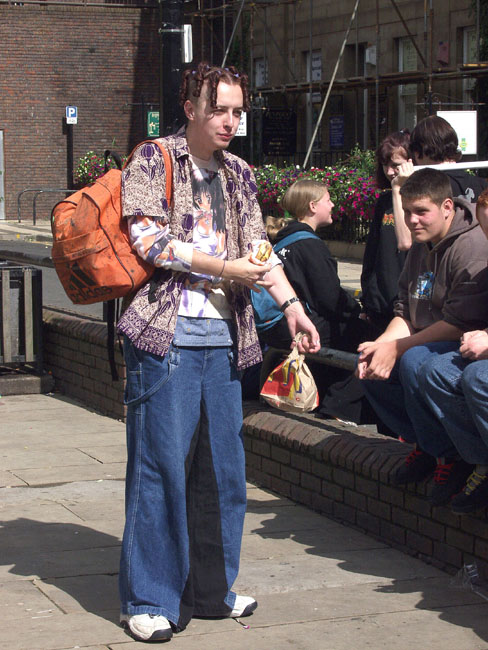 Goth_Paisley_Sandwich