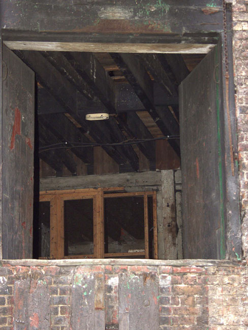 Hnvr_40_Hatch
